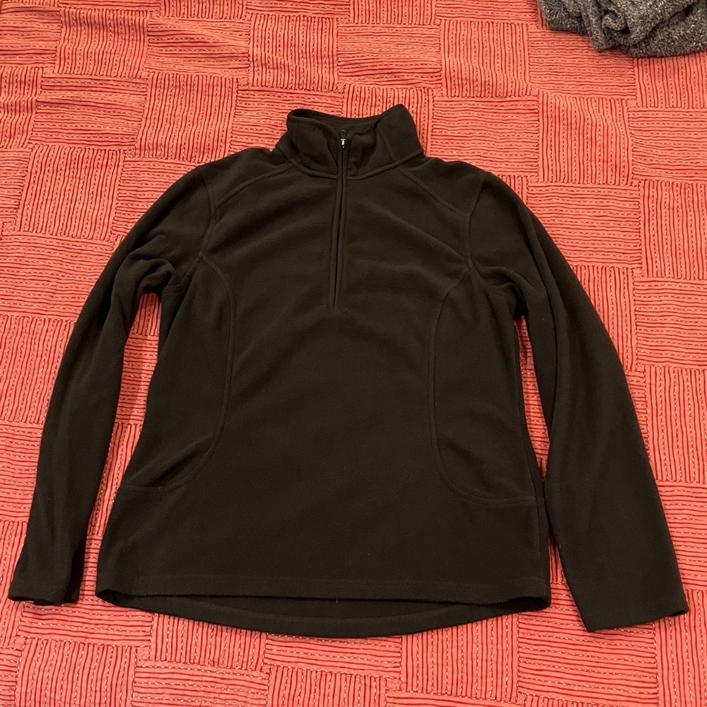 Lands End Ladies size small (6-8) black fleece base layer or sweater